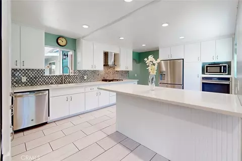 Kitchen - 2640 Williams Ave, Palermo, CA 95968 photo 1 of 5