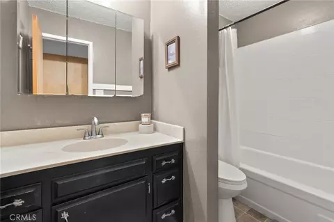 Bath - 3361 Hackamore Ln, Chico, CA 95973 photo 1 of 2