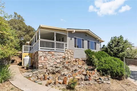 92 Greenbrier Dr, Oroville, CA 95966