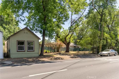 1087 E 9th St, Chico, CA 95928 photo 4