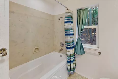 Bath - 10647 Forbestown Rd, Challenge, CA 95925 photo 2 of 4