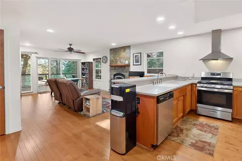 Kitchen - 10647 Forbestown Rd, Challenge, CA 95925 photo 4 of 5
