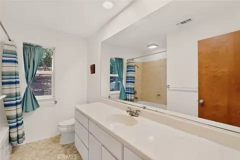 Bath - 10647 Forbestown Rd, Challenge, CA 95925 photo 3 of 4