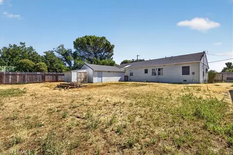 Exterior - 555 Pacific, Willows, CA 95988 photo 5 of 19