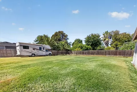 Exterior - 555 Pacific, Willows, CA 95988 photo 15 of 19