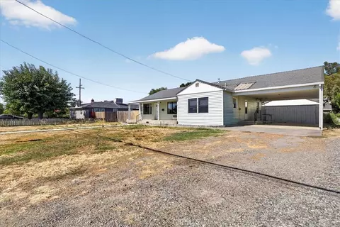 Exterior - 555 Pacific, Willows, CA 95988 photo 3 of 19