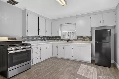 Kitchen - 555 Pacific, Willows, CA 95988 photo 2 of 2