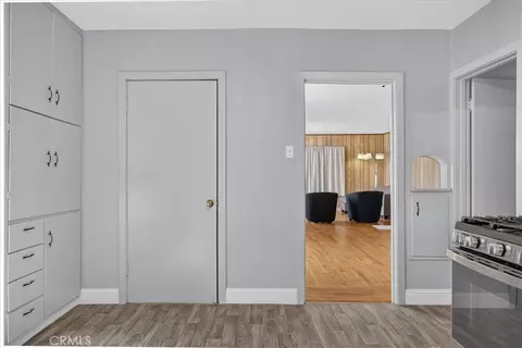 Entry Way - 555 Pacific, Willows, CA 95988 photo 4 of 9
