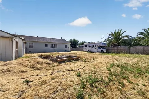 Exterior - 555 Pacific, Willows, CA 95988 photo 8 of 19