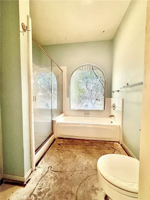 Bath - 359 Saint Augustine Dr, Chico, CA 95928 photo 7 of 7