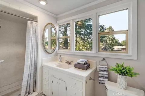 Bath - 1875 Sycamore St, Gridley, CA 95948 photo 1 of 3