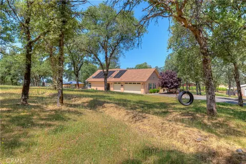 Exterior - 260 Orange Ave, Oroville, CA 95966 photo 12 of 13