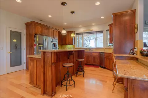 Kitchen - 260 Orange Ave, Oroville, CA 95966 photo 2 of 6