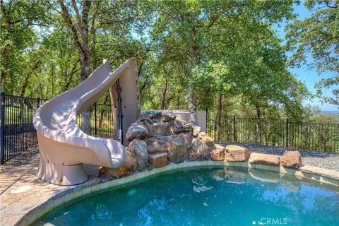 Exterior - 260 Orange Ave, Oroville, CA 95966 photo 7 of 13