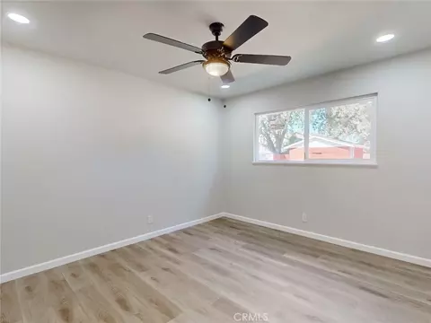 Bedroom - 484 E St, Biggs, CA 95917 photo 2 of 4