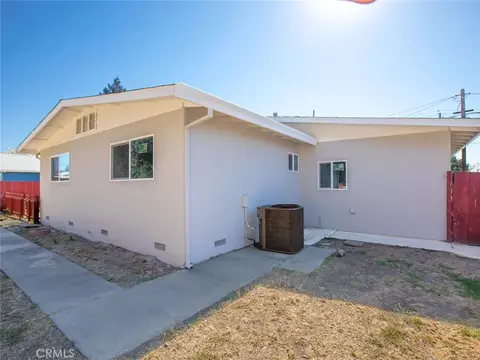 Exterior - 484 E St, Biggs, CA 95917 photo 12 of 21