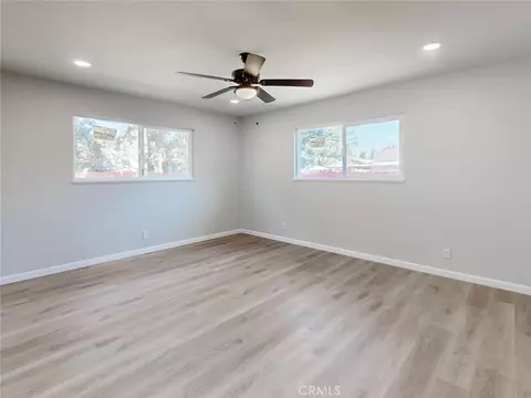 Living - 484 E St, Biggs, CA 95917 photo 11 of 12