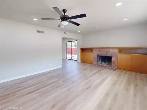 Living - 484 E St, Biggs, CA 95917 photo 4 of 12