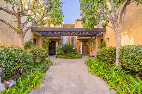 211 Linwood Ave #D, Monrovia, CA 91016