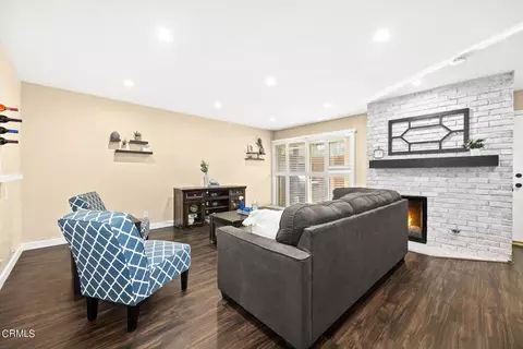 530 W Foothill Blvd #B, Monrovia, CA 91016