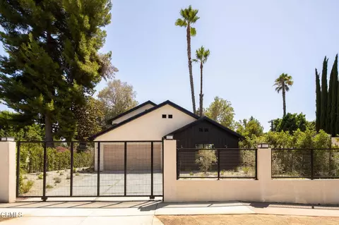 5115 Serrania Ave, Woodland Hills, CA 91364