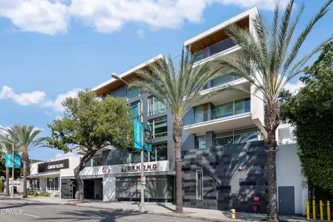 482 S Arroyo Pkwy #303, Pasadena, CA 91105