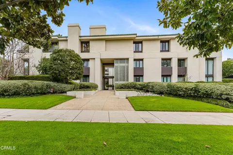 300 S Orange Grove Blvd #2, Pasadena, CA 91105
