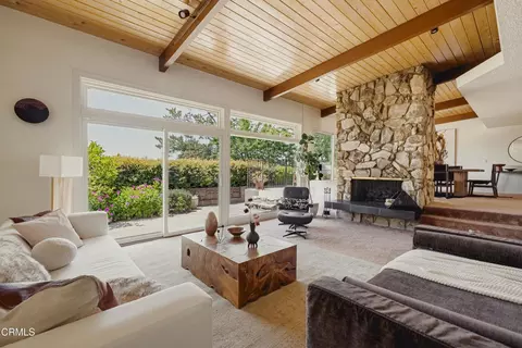 5519 Terrace Dr, La Crescenta, CA 91214