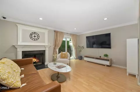 3130 Montrose Ave #110, La Crescenta, CA 91214