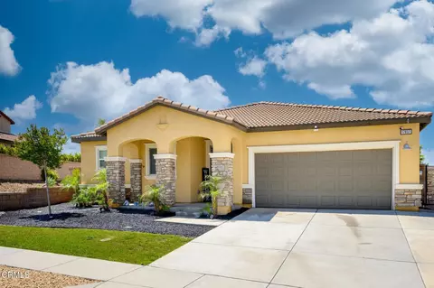 17837 Grapevine Ln, San Bernardino, CA 92407