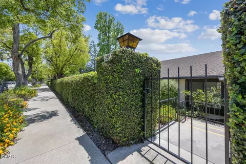 286 W Montecito Ave #K, Sierra Madre, CA 91024