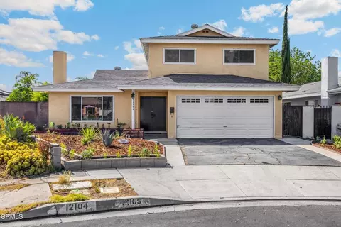 12106 Art St, Sun Valley, CA 91352