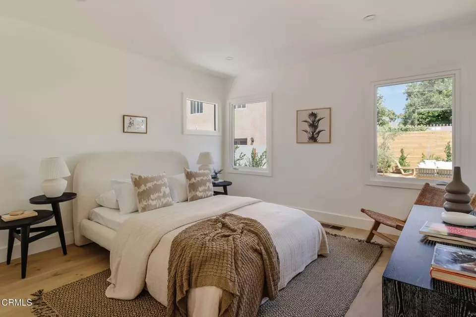 Bedroom - 4822 6th Ave, Los Angeles, CA 90043 photo 7 of 8