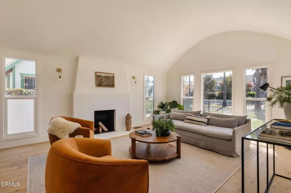 Other - 4822 6th Ave, Los Angeles, CA 90043 photo 1 of 11