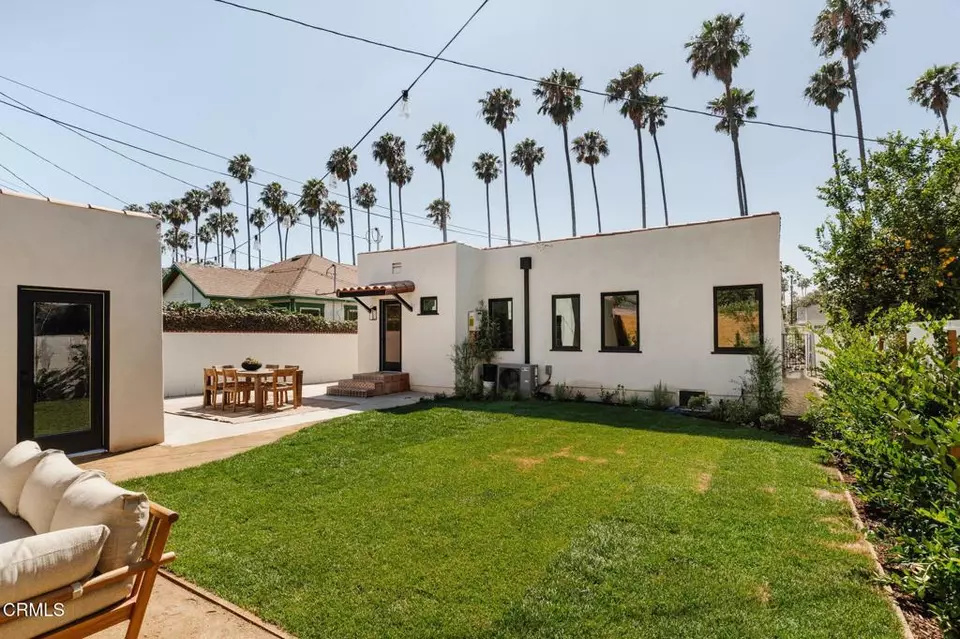 Exterior - 4822 6th Ave, Los Angeles, CA 90043 photo 8 of 8