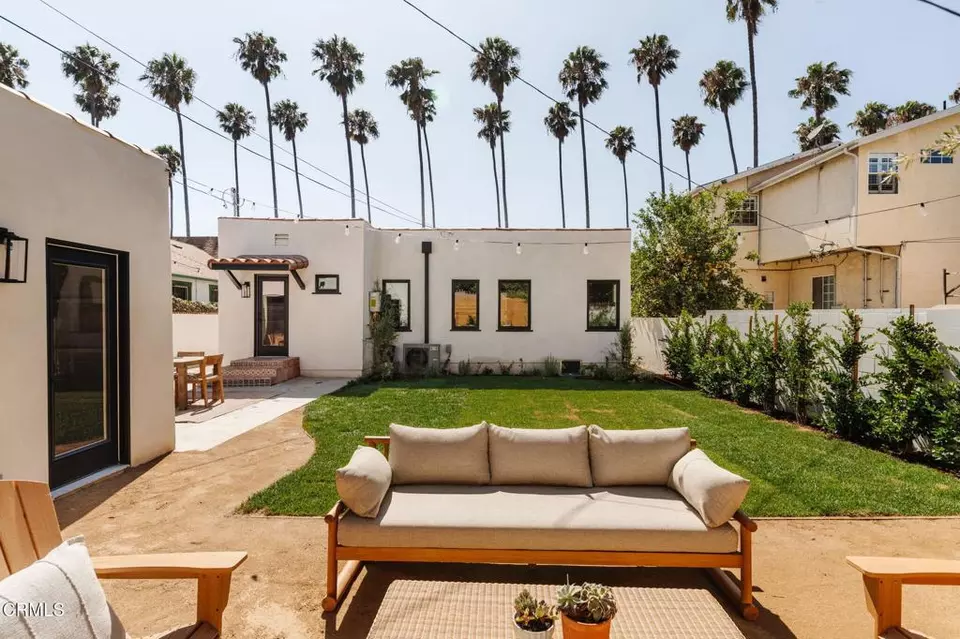 Exterior - 4822 6th Ave, Los Angeles, CA 90043 photo 7 of 8