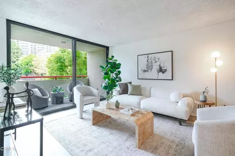 222 S Central Ave #101, Los Angeles, CA 90012