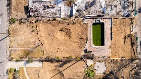 2097 El Molino Ave, Altadena, CA 91001