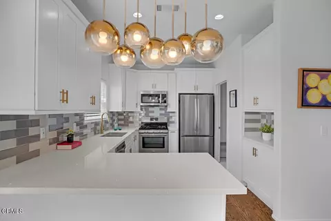 1300 Blue Hill Rd, Los Angeles, CA 90041