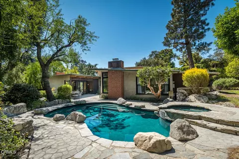 5117 Stoneglen Rd, La Canada Flintridge, CA 91011