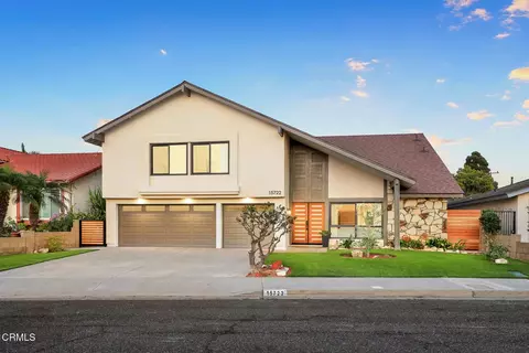 15722 Dawson Ln, Huntington Beach, CA 92647