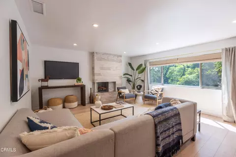 1329 Harvard St #6, Santa Monica, CA 90404