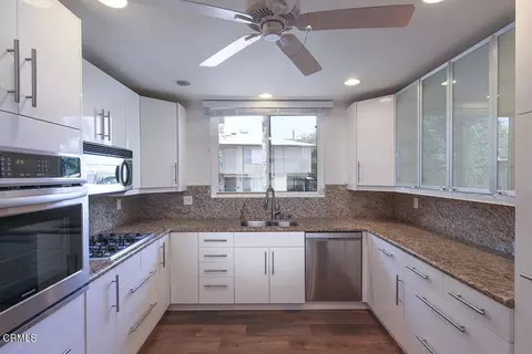 14923 Moorpark St #103, Sherman Oaks, CA 91403