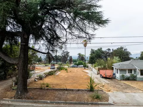 740 E Poppyfields Dr, Altadena, CA 91001