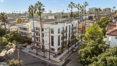 139 S Oak Knoll Ave #202, Pasadena, CA 91101