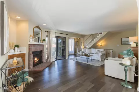 1005 Monterey Rd #1, Glendale, CA 91206