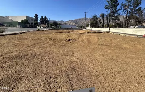 2490 Lake Ave, Altadena, CA 91001