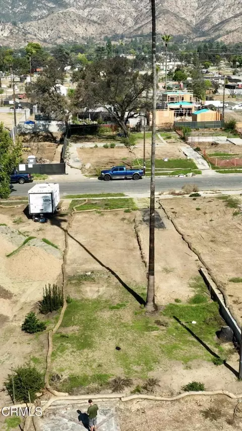 128 W Mendocino St, Altadena, CA 91001