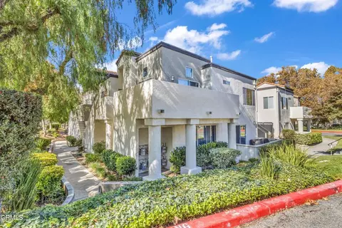 21334 Nandina Ln #204, Newhall, CA 91321