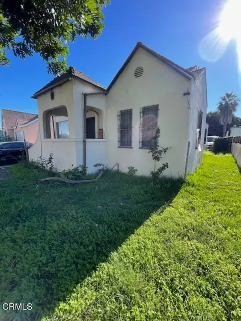 846 E 83rd St, Los Angeles, CA 90001